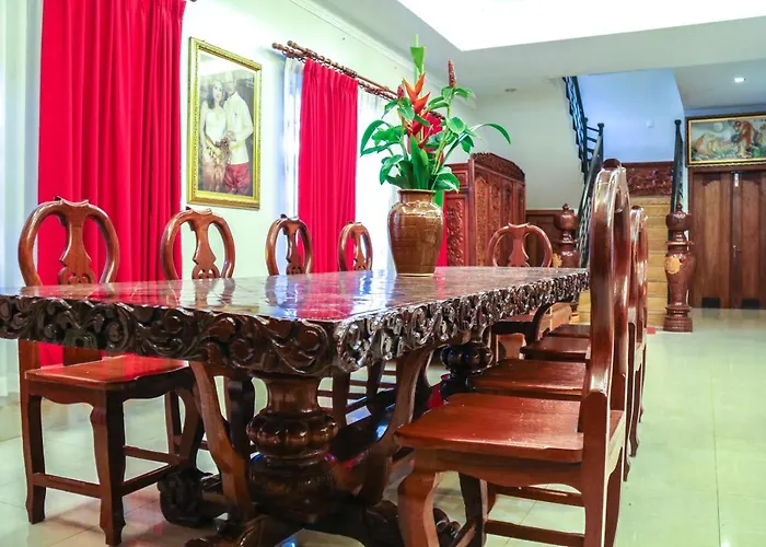 Couette-café Ratana 3*